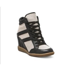 Sam Edelman Women's Bolton Perf Wedge Sneakers Size 9